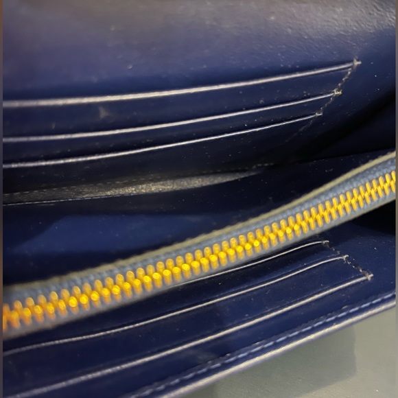 💯Authentic PRADA WOC wallet on chain (Blue) - Picture 5 of 14